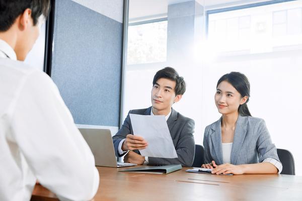 成都阳光私募基金招聘信息|项目融资领域的人才需求与职业发展 图2