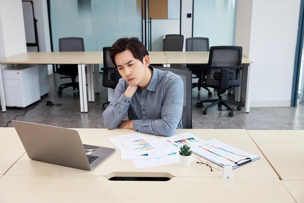 如何撰写吸引人的办公资源简历|项目融资领域必备技能 图1