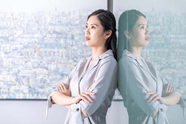 大陆企业上市热的思考：赴美上市还是回归A股？图1