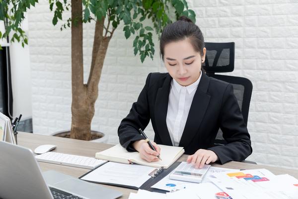 私募基金经理：从职场到高收入的投资专家 图2