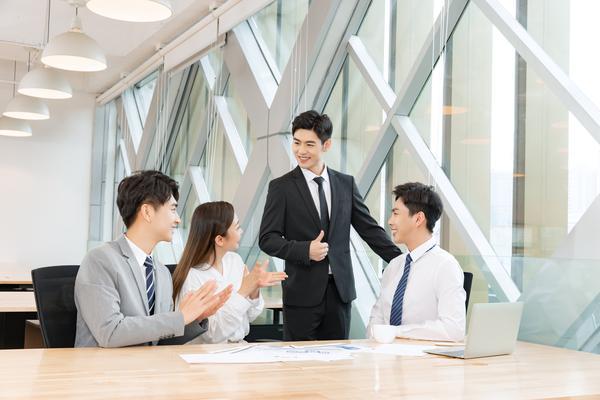人力资源团队的含义与特征解析|项目融资中的关键角色 图1