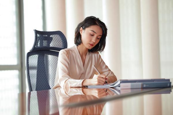 优化企业总部管理,提升员工工作积极性:奖励机制的重要性 图2