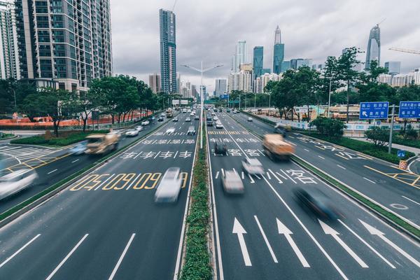 智慧停车系统在城市交通管理中的应用与项目融资路径探析 图2