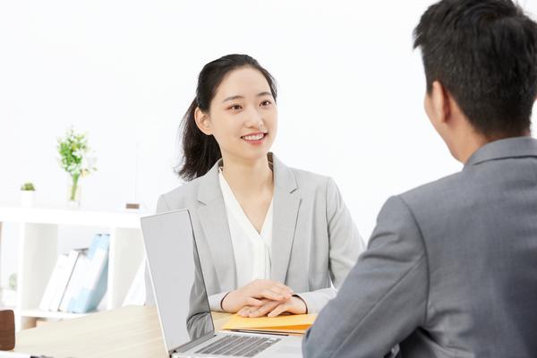 融资租赁行业应届生面试技巧与职业发展指南 图1