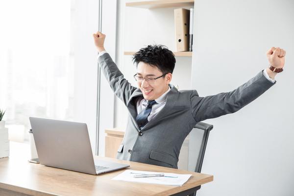 企业选择人力资源公司优势|项目融资中的关键决策 图1