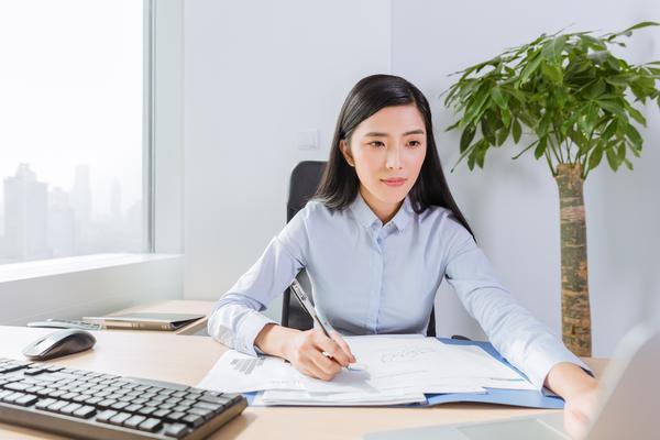 《小企业上市技巧：从零到成功的心得分享》图1