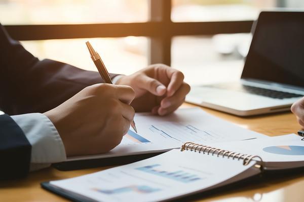 上市企业审计报告分析：探究企业财务诚信的第三方评估 图1