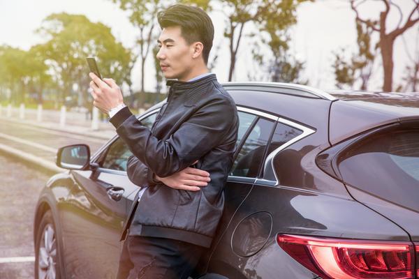 私募基金行业的领军人物：王敏的投资智慧图1
