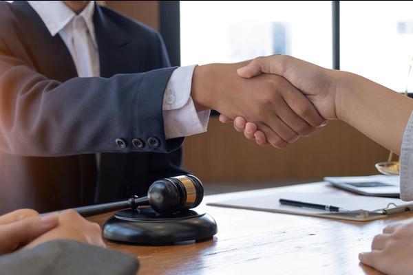 数据服务哪个好企业上市：解析项目融资中的核心要素与价值 图1
