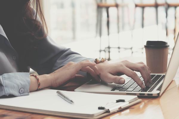查询上市企业最新数据:一款实用的上市企业数据查询软件 图2
