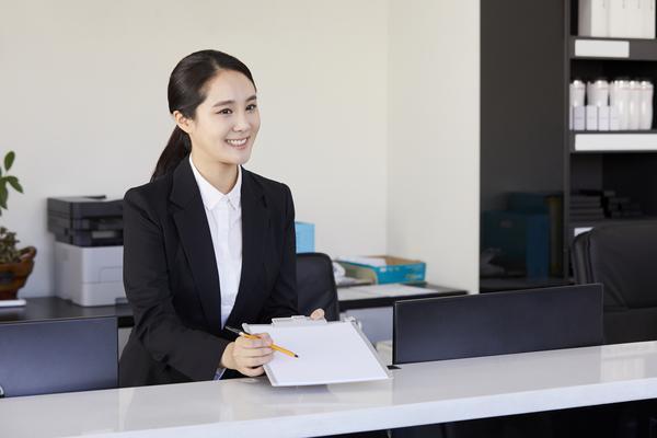 负债多的人如何与银行协商还贷：策略、风险与法律保障 图2