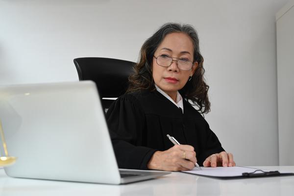 企业上市律师业务量不断，助力企业成功上市图1