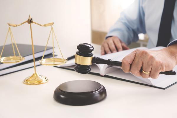 离婚后个人贷款要求高吗？企业融资与律师费用解析 图2