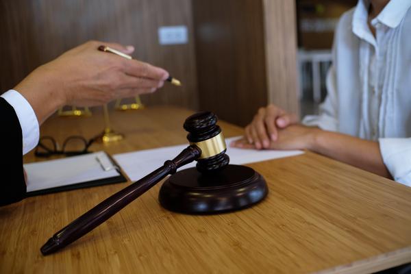 《私募基金风控的律法定位：律师的角色与职责》图1