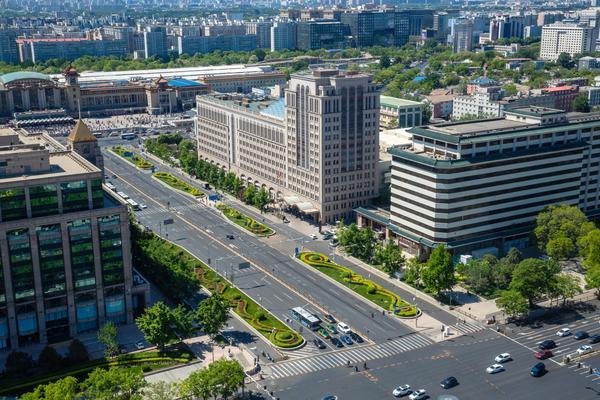大湾区上市企业参股券商：券商业绩提升与市场影响力扩大图1